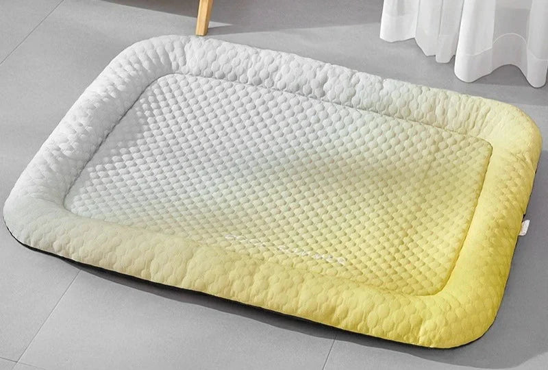 COOL PAWS – Kühlende Haustiermatratze für Hunde und Katzen