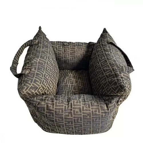 Autobox für Hunde – Herausnehmbare und waschbare Hundebox für Herbst und Winter