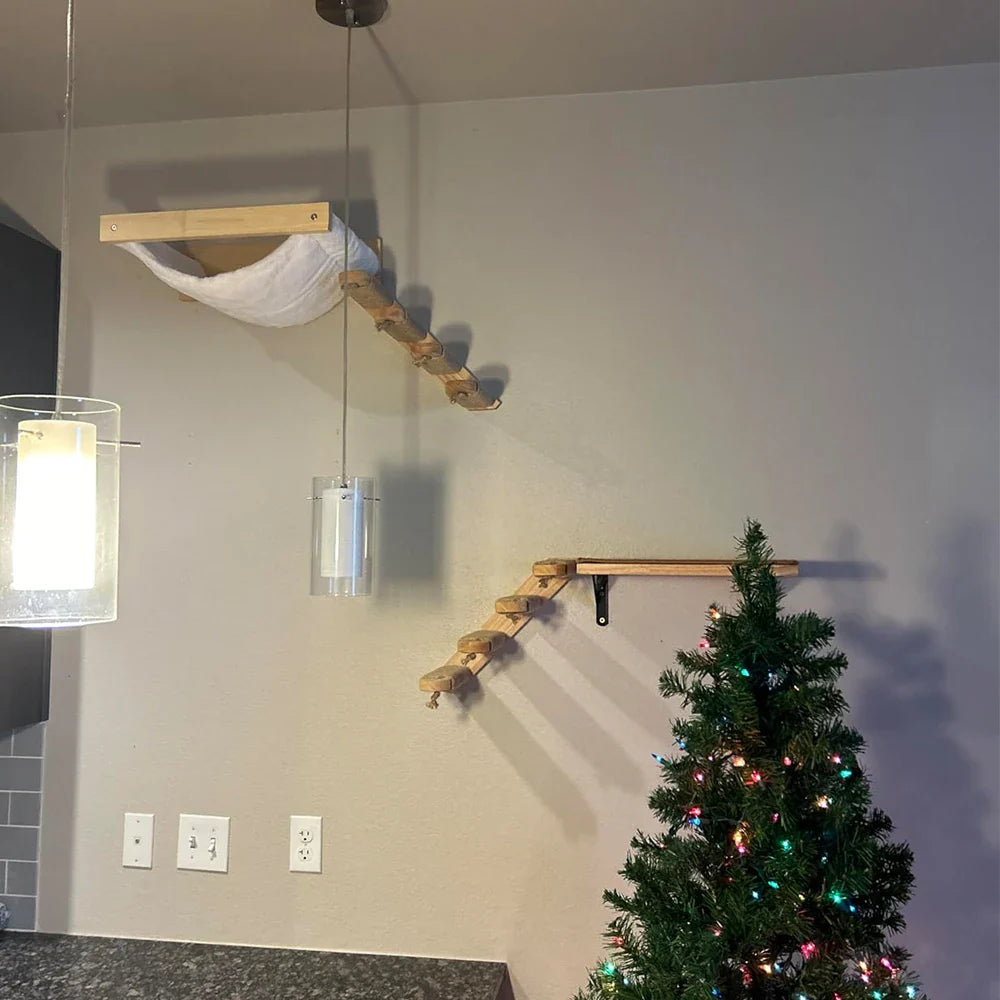 Wandmontiertes Katzenklettergerüst aus Holz – mit Kratzbereich und Nest