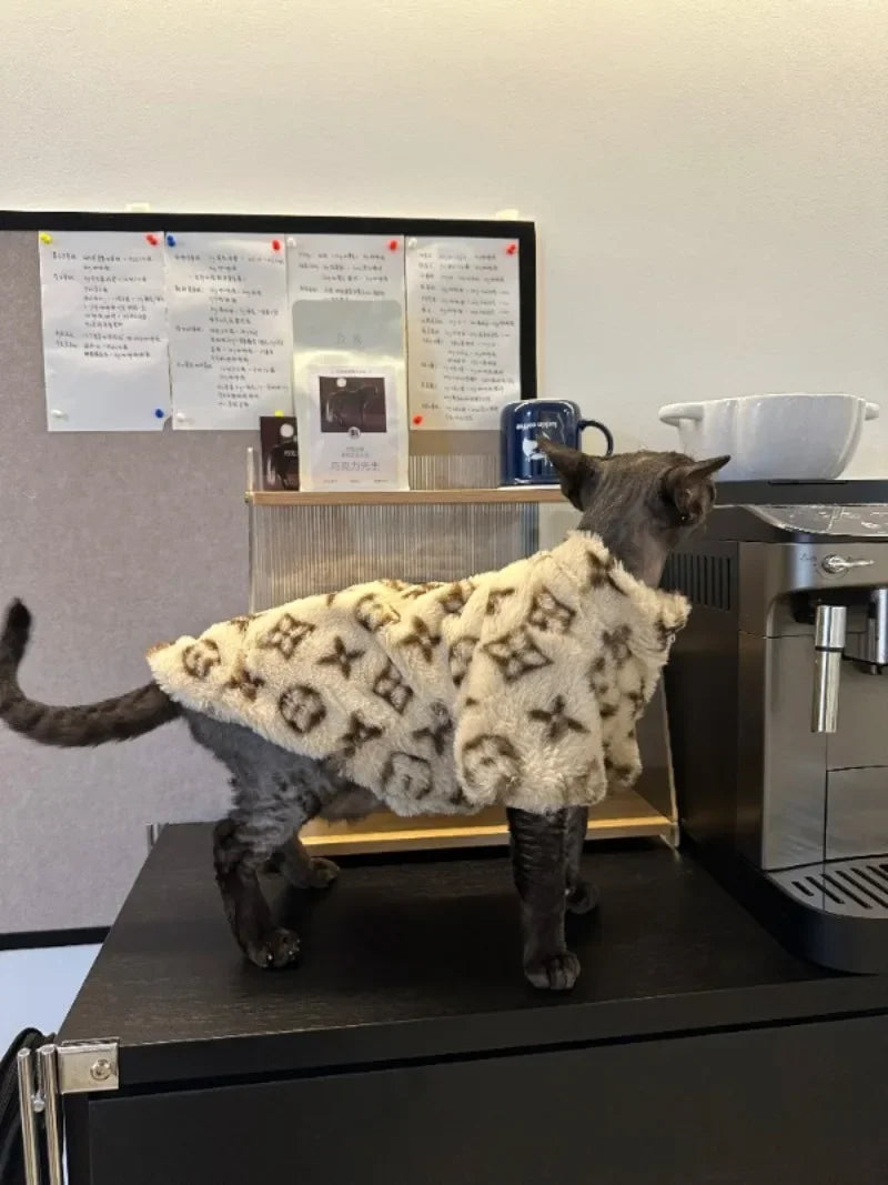 SnugglePaw Luxus-Hunde- und Katzenmantel