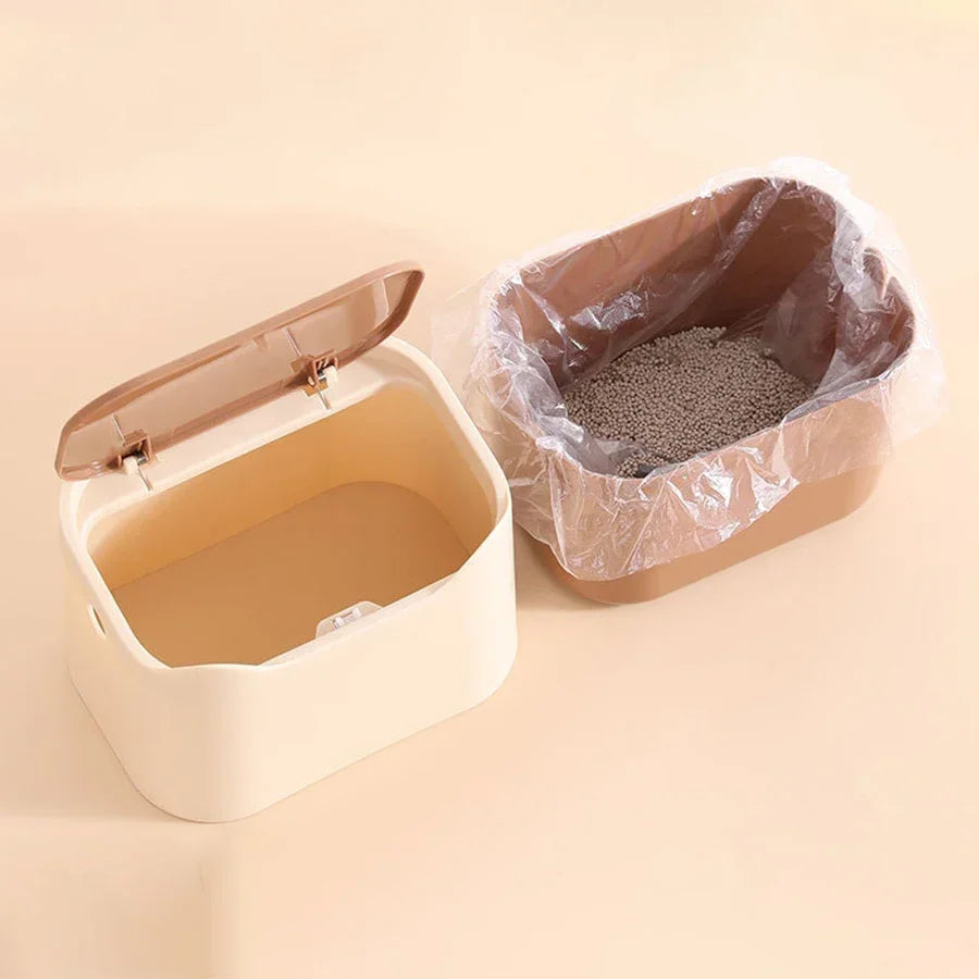 Tragbare, geschlossene Katzentoilette aus Kunststoff – geruchsneutral und hygienisch