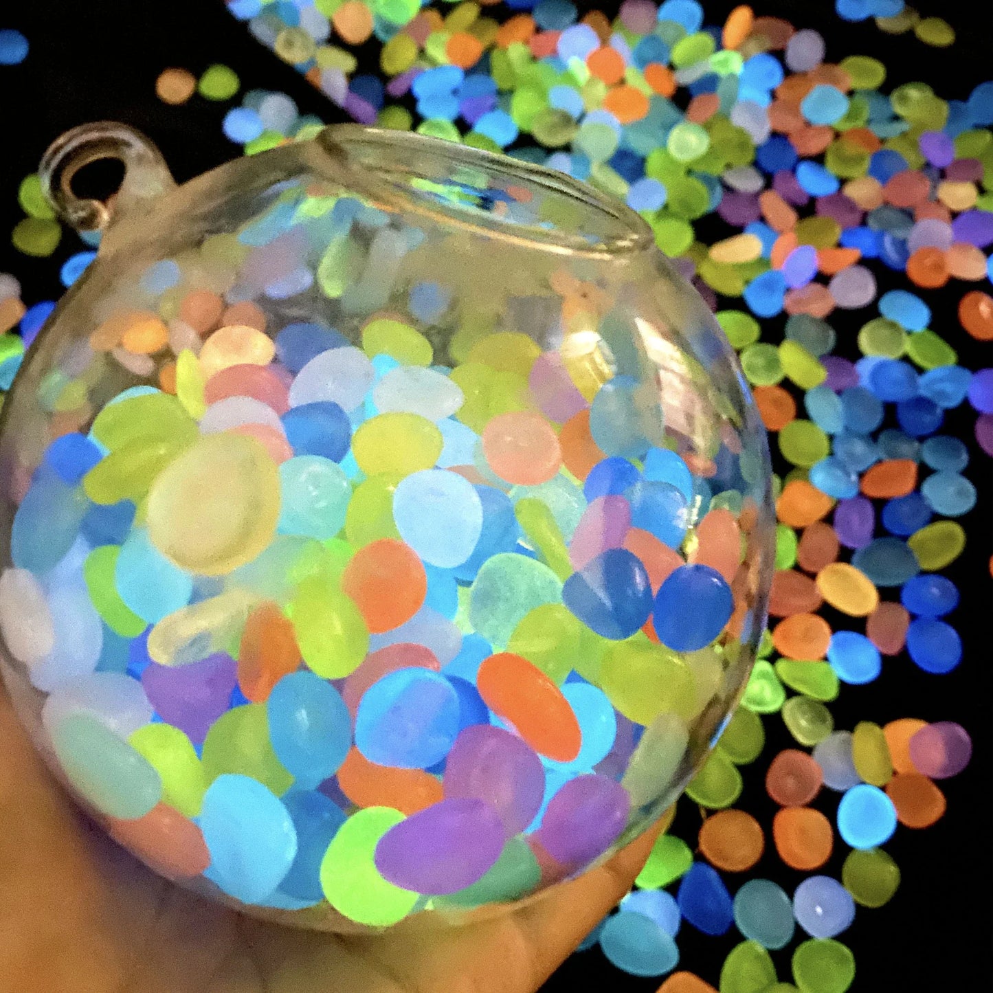 Leuchtende Aquariums