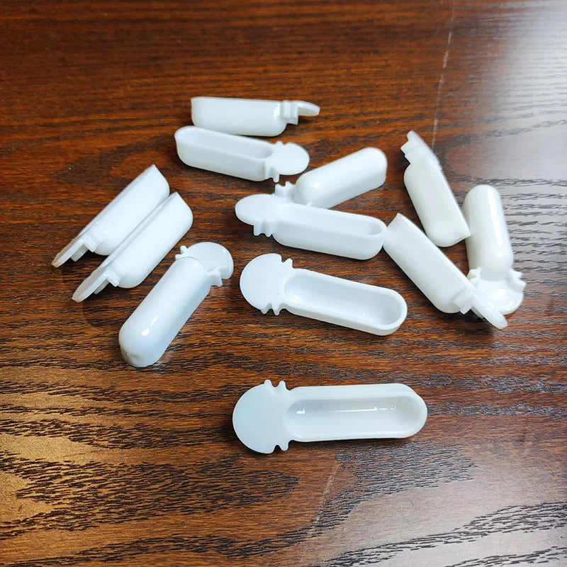 Hängender Vogelfutterspender aus Kunststoff – 4 Stück, für Kanarienvögel und Finken