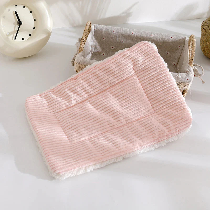 SnuggleNest WinterWarm Dierenhuisje