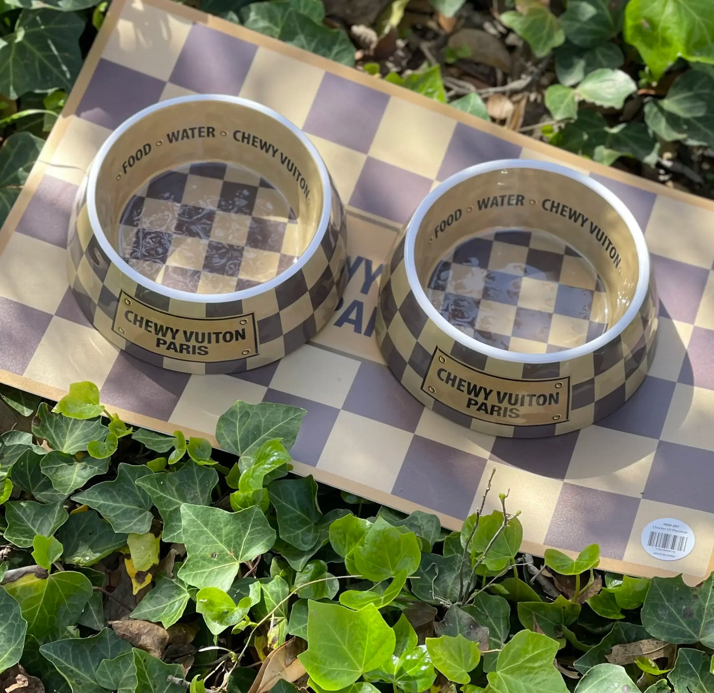 Designer-Futternapf mit Untersetzer