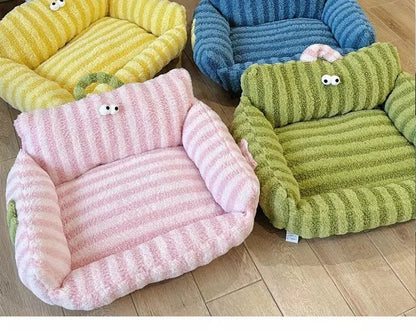 CozyNest Deluxe Wintersofa