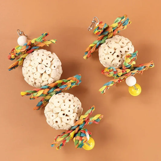 Interaktives Futtersuchspielzeug Papagei – Beißball aus Kunststoff, bunt