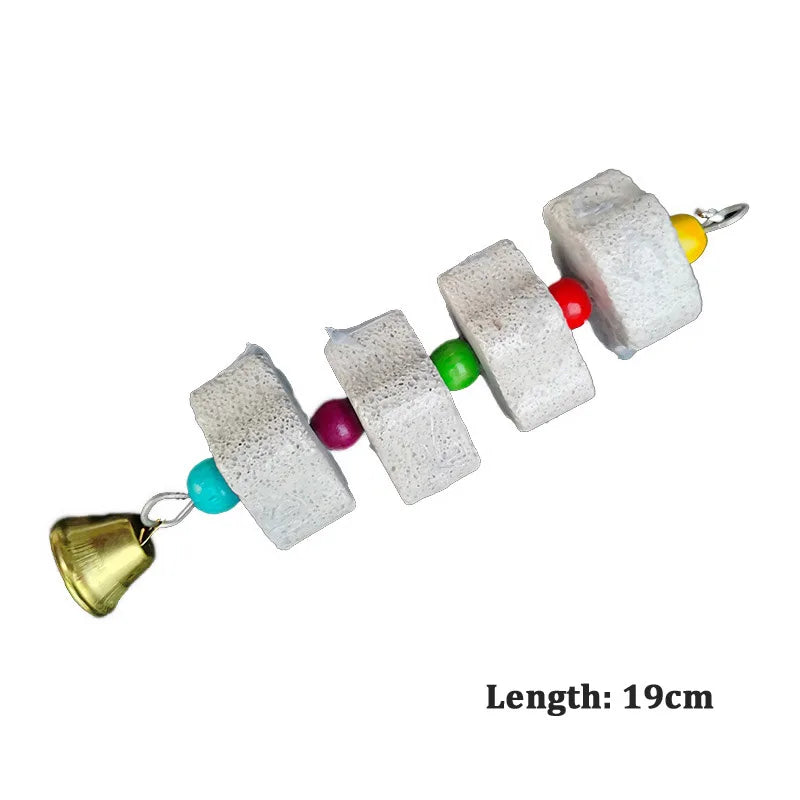 Kauspielzeug für Papageien mit Glöckchen und Mineralstein – Holz & Perlen