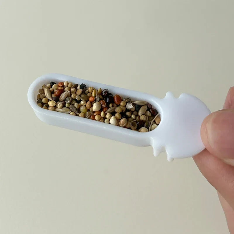 Hängender Vogelfutterspender aus Kunststoff – 4 Stück, für Kanarienvögel und Finken