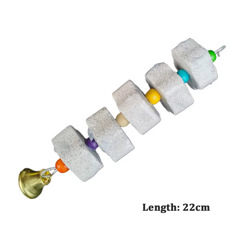 Kauspielzeug für Papageien mit Glöckchen und Mineralstein – Holz & Perlen